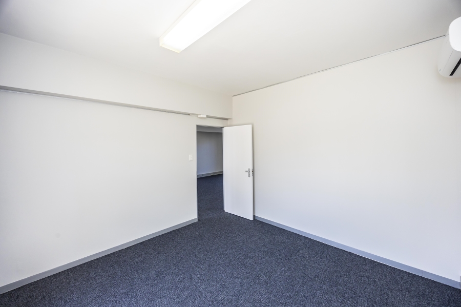 To Let Commercial Property for Rent in Berea Eastern Cape